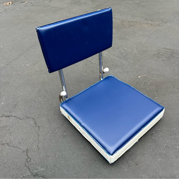 🏈 Vintage Stadium Seat Cushion - Patriots - Picture 3 of 4